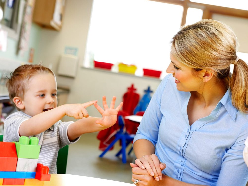 Quy tắc 5 ngón tay điều mà cha mẹ cần phải dạy cho trẻ